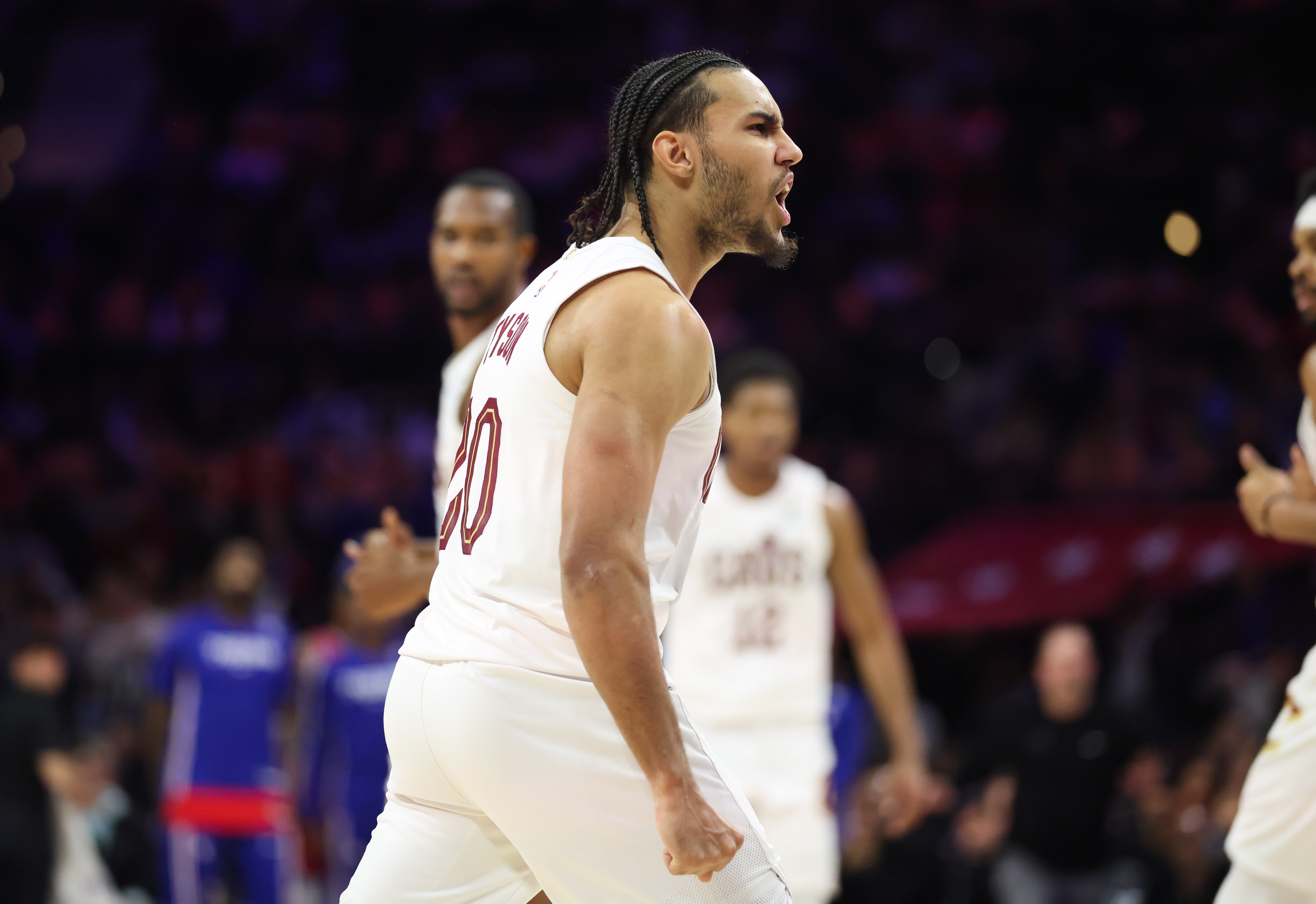 世界杯直播下载官网-关键时刻发力！泰森抛投得手 骑士轰9-2攻击波基本杀死比赛